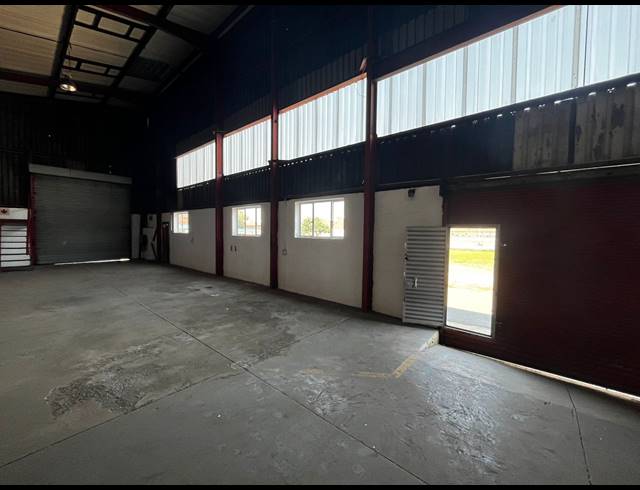 371M² WAREHOUSE TO LET IN ANDERBOLT